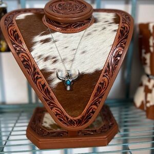 New Steer Bull Longhorn Cowgirl Cow western faux turquoise silver pendant 2”